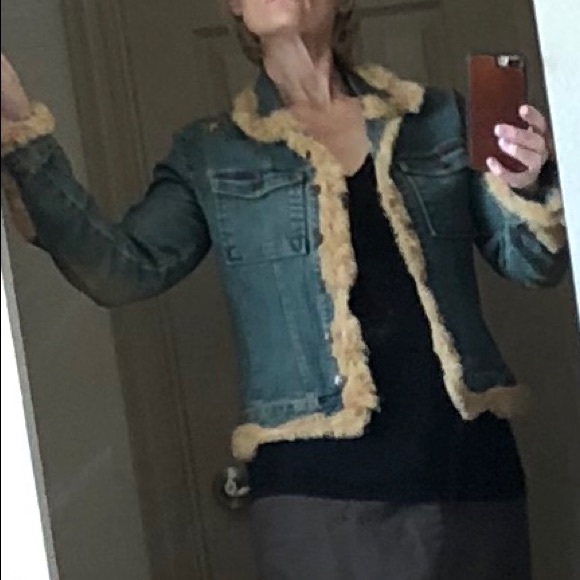 Gorgeous!  Fur trimmed jean jacket - Picture 8 of 8